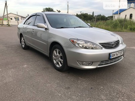 Toyota Camry 2004  випуску Житомир з двигуном 3 л  седан автомат за 7300 долл. 