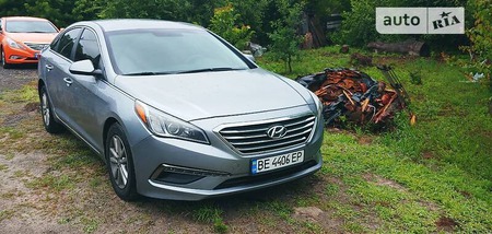 Hyundai Sonata 2016  випуску Київ з двигуном 2.4 л бензин седан  за 9500 долл. 