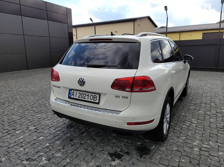 Volkswagen Touareg 2011  випуску Київ з двигуном 3 л дизель позашляховик автомат за 21000 долл. 