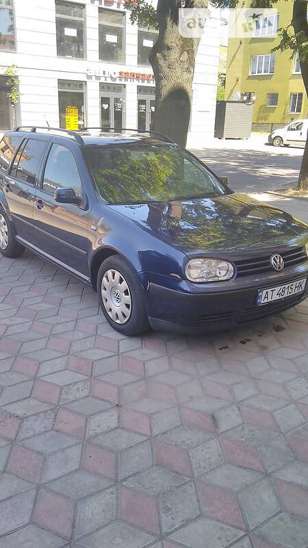 Volkswagen Golf 2000  випуску Івано-Франківськ з двигуном 2 л бензин універсал механіка за 3550 долл. 