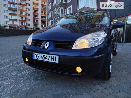 Renault Scenic 2006  випуску Хмельницький з двигуном 1.9 л дизель мінівен механіка за 4999 долл. 