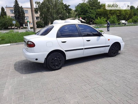 Daewoo Lanos 2006  випуску Тернопіль з двигуном 1.5 л бензин седан  за 1350 долл. 