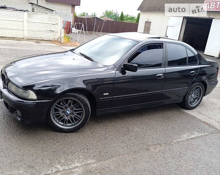 BMW 520 1999  випуску Харків з двигуном 2.5 л бензин седан механіка за 5500 долл. 