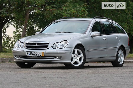 Mercedes-Benz C 180 2003  випуску Луцьк з двигуном 1.8 л бензин універсал механіка за 4999 долл. 