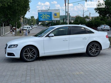 Audi A4 Limousine 2010  випуску Хмельницький з двигуном 1.8 л бензин седан автомат за 11000 долл. 