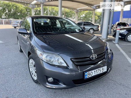 Toyota Corolla 2009  випуску Дніпро з двигуном 1.6 л  седан автомат за 8700 долл. 