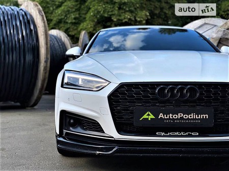 Audi RS5 2018  випуску Київ з двигуном 2 л бензин купе автомат за 41000 долл. 