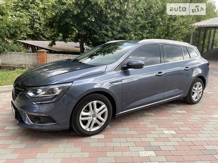 Renault Megane 2018  випуску Київ з двигуном 1.5 л дизель універсал автомат за 14700 долл. 