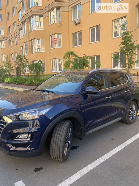 Hyundai Tucson 2019  випуску Київ з двигуном 2 л бензин позашляховик автомат за 24000 долл. 