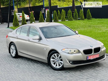BMW 520 2011  випуску Київ з двигуном 2 л дизель седан автомат за 14200 долл. 