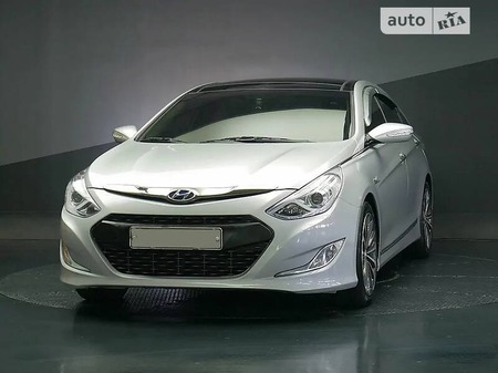 Hyundai Sonata 2012  випуску Одеса з двигуном 2 л гібрид седан автомат за 8900 долл. 