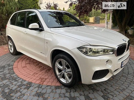 BMW X5 2014  випуску Ужгород з двигуном 3 л дизель позашляховик автомат за 34900 долл. 