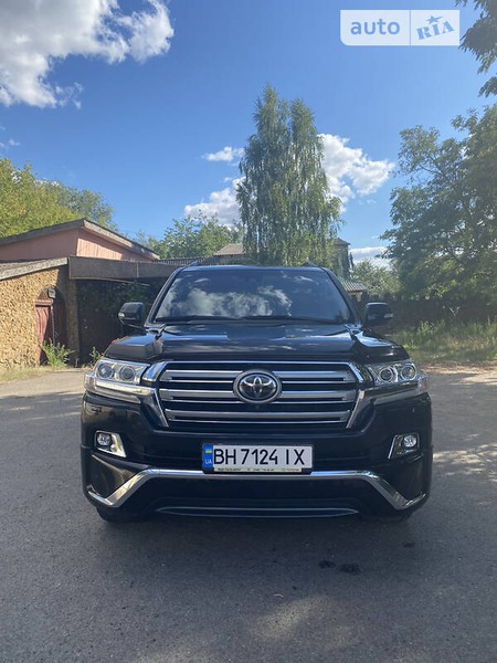 Toyota Land Cruiser 2018  випуску Одеса з двигуном 4.5 л дизель позашляховик автомат за 55555 долл. 