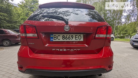 Fiat Freemont 2012  випуску Львів з двигуном 2 л дизель позашляховик автомат за 13000 долл. 