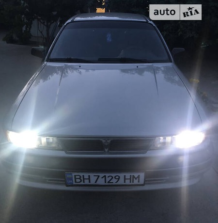 Mitsubishi Galant 1988  випуску Одеса з двигуном 1.8 л бензин седан механіка за 1900 долл. 