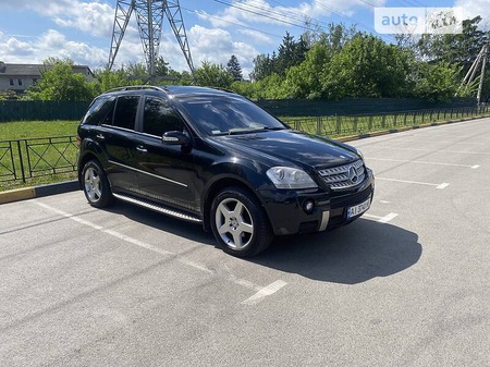 Mercedes-Benz ML 500 2007  випуску Київ з двигуном 5 л  позашляховик автомат за 11800 долл. 