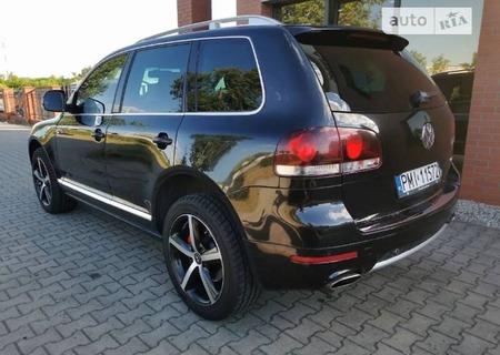 Volkswagen Touareg 2009  випуску Київ з двигуном 3 л  позашляховик автомат за 130000 грн. 