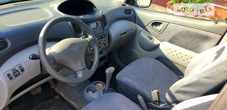 Toyota Yaris 2000  випуску Одеса з двигуном 0 л бензин мінівен автомат за 3700 долл. 