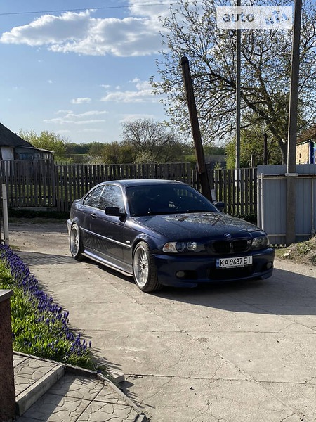 BMW 330 2001  випуску Київ з двигуном 3 л  купе автомат за 7500 долл. 