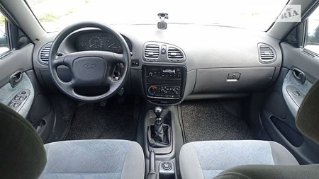 Daewoo Nubira 1998  випуску Хмельницький з двигуном 1.6 л бензин седан механіка за 2650 долл. 
