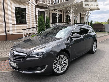 Opel Insignia 2015  випуску Вінниця з двигуном 1.6 л дизель універсал механіка за 10500 долл. 