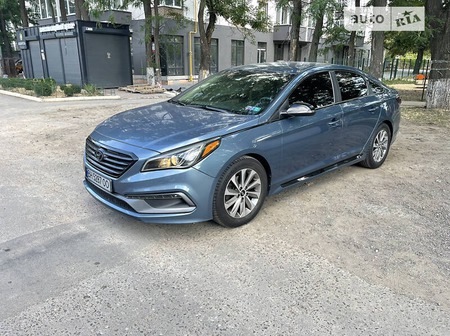 Hyundai Sonata 2016  випуску Одеса з двигуном 2.4 л бензин седан автомат за 13000 долл. 