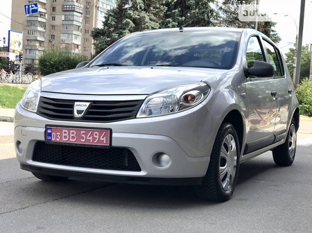 Dacia Sandero 2008  випуску Київ з двигуном 1.4 л бензин хэтчбек механіка за 4800 долл. 