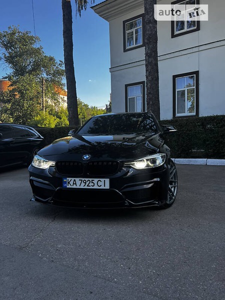 BMW 330 2017  випуску Київ з двигуном 2 л бензин седан автомат за 21500 долл. 