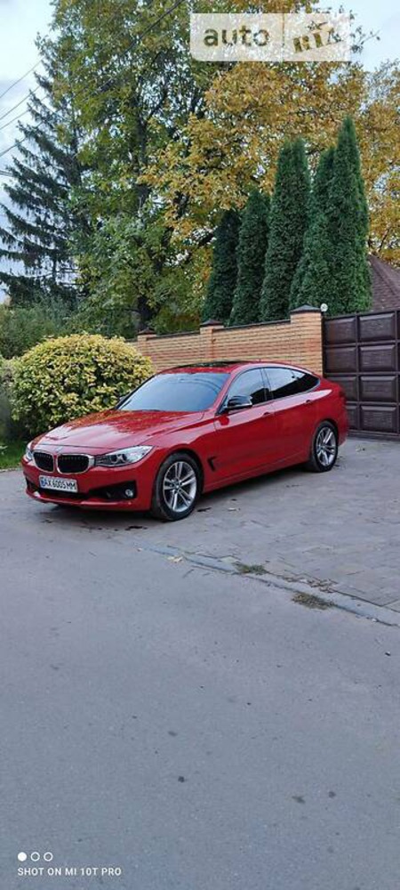 BMW 3 Series 2015  випуску Київ з двигуном 0 л бензин ліфтбек автомат за 19000 долл. 