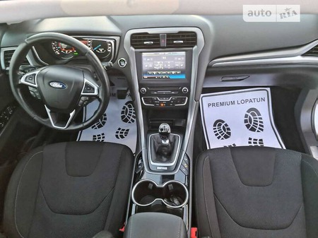 Ford Mondeo 2015  випуску Львів з двигуном 2 л дизель універсал механіка за 13400 долл. 