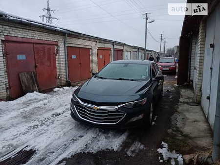 Chevrolet Malibu 2019  випуску Львів з двигуном 1.5 л бензин седан автомат за 14500 долл. 