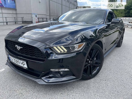 Ford Mustang 2016  випуску Київ з двигуном 2.3 л бензин купе автомат за 24000 долл. 