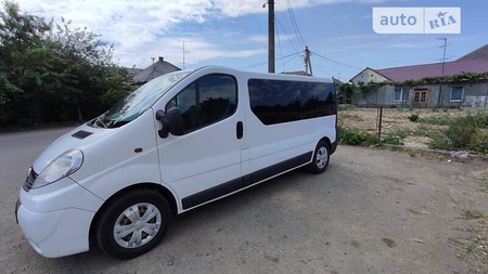 Opel Vivaro 2014  випуску Ужгород з двигуном 2 л дизель мінівен механіка за 13800 долл. 