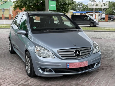 Mercedes-Benz B 200 2006  випуску Дніпро з двигуном 2 л дизель хэтчбек автомат за 7500 долл. 