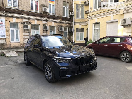 BMW X5 2019  випуску Київ з двигуном 3 л бензин позашляховик автомат за 72999 долл. 