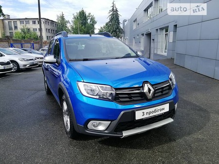 Renault Sandero 2019  випуску Київ з двигуном 0.9 л бензин хэтчбек  за 10790 долл. 