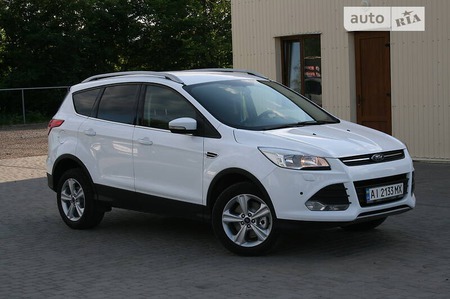 Ford Kuga 2015  випуску Житомир з двигуном 2 л дизель позашляховик автомат за 13333 долл. 