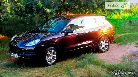 Porsche Cayenne 2011  випуску Донецьк з двигуном 4.8 л бензин позашляховик автомат за 33000 долл. 