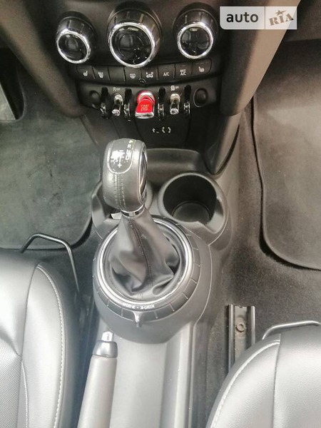 Mini Cooper 2014  випуску Чернігів з двигуном 1.5 л бензин хэтчбек автомат за 11000 долл. 
