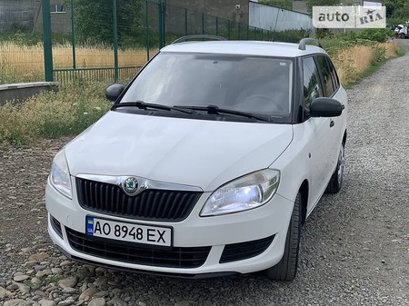 Skoda Fabia 2010  випуску Ужгород з двигуном 1.6 л дизель універсал механіка за 5900 долл. 