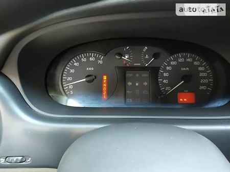 Renault Scenic 2002  випуску Одеса з двигуном 1.6 л бензин мінівен автомат за 3699 долл. 