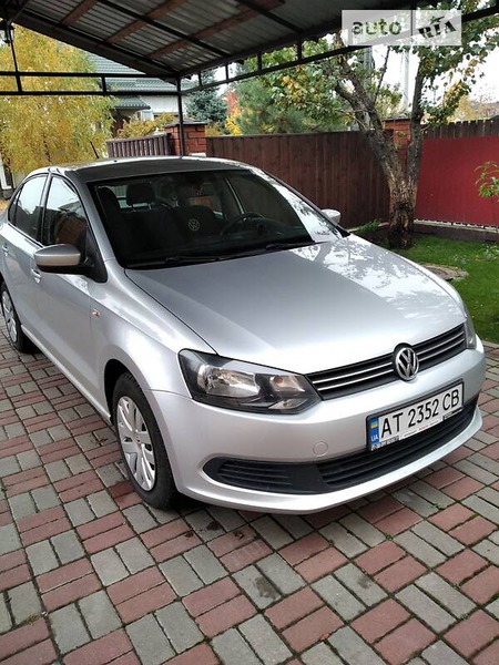 Volkswagen Polo 2013  випуску Київ з двигуном 0 л  седан механіка за 7700 долл. 