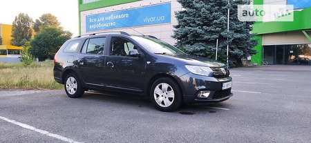 Dacia Logan MCV 2018  випуску Черкаси з двигуном 1 л бензин універсал механіка за 7850 долл. 