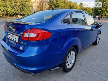 Ford Fiesta 2011  випуску Луцьк з двигуном 1.6 л бензин седан автомат за 6200 долл. 