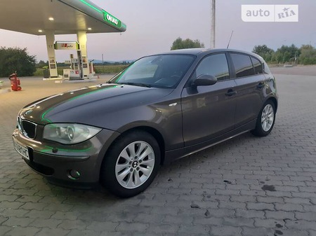 BMW 116 2006  випуску Ужгород з двигуном 1.6 л бензин хэтчбек механіка за 5700 долл. 