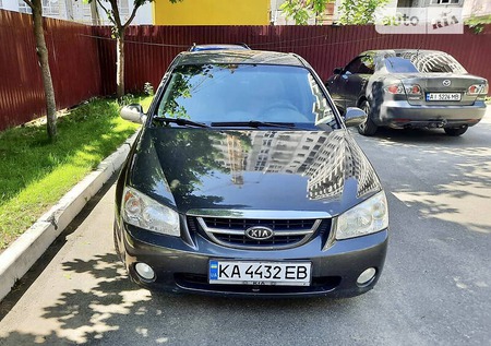 KIA Cerato 2006  випуску Київ з двигуном 2 л  седан автомат за 5000 долл. 