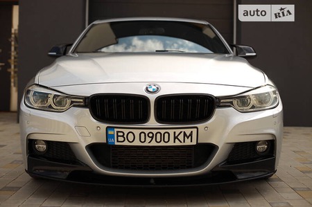 BMW 320 2015  випуску Тернопіль з двигуном 2 л дизель седан автомат за 26999 долл. 