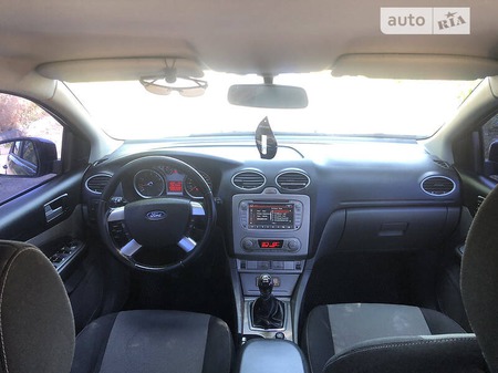 Ford Focus 2011  випуску Дніпро з двигуном 2 л  хэтчбек механіка за 6500 долл. 