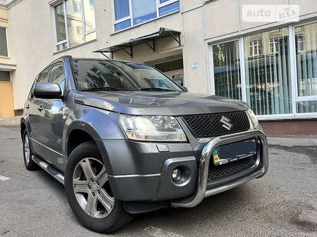 Suzuki Grand Vitara 2006  випуску Київ з двигуном 2 л бензин позашляховик автомат за 9200 долл. 