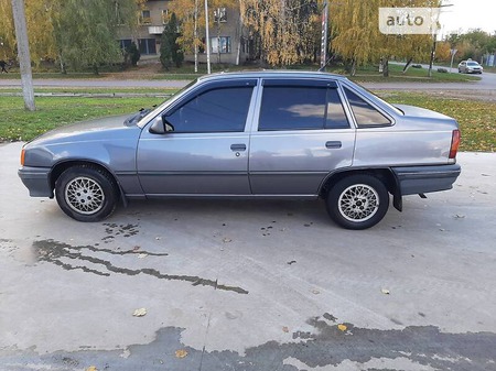 Opel Kadett 1988  випуску Суми з двигуном 1.3 л бензин седан механіка за 2000 долл. 